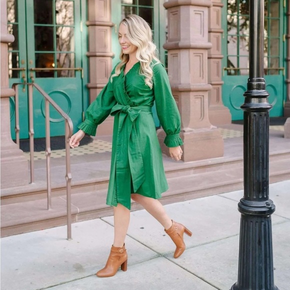 Elizabeth Wilson Designs Jillian Green Fit & Flare Wrap Dress Sz S MISSING SASH - Picture 11 of 12